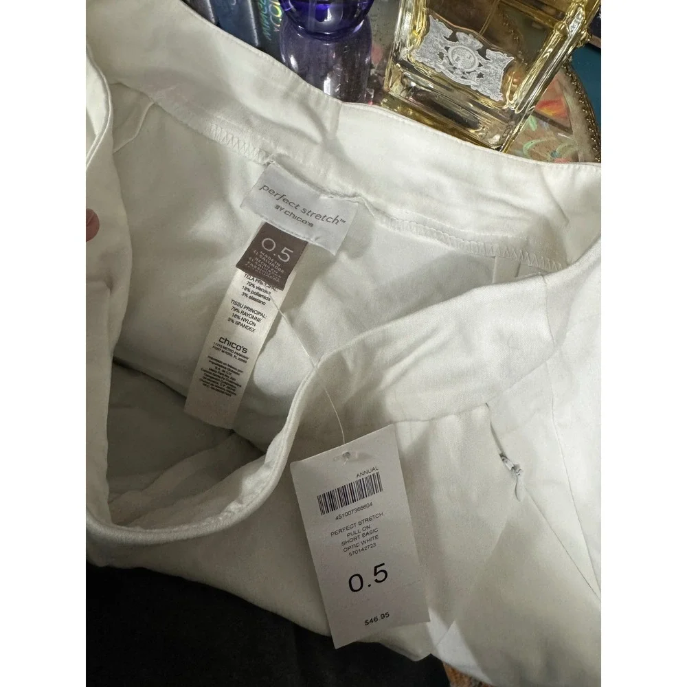 Perfect Strech by Chicos Bermuda Shorts‎ Size 6